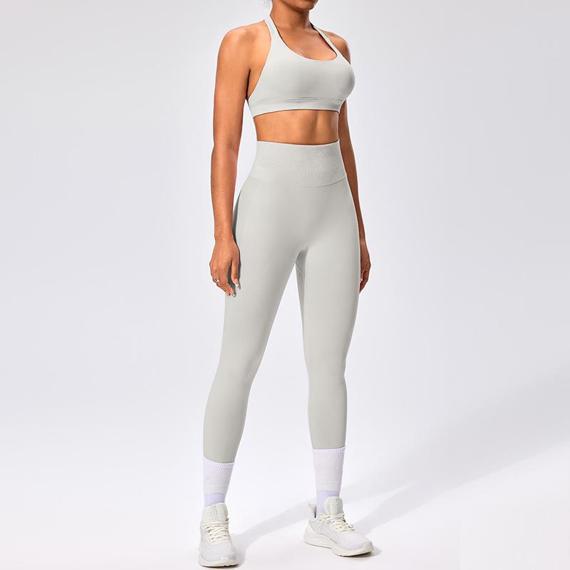 

Бесшовный персиковый комплект для йоги: леггинсы и спортивный бюстгальтер на бретелях-спагетти Medium