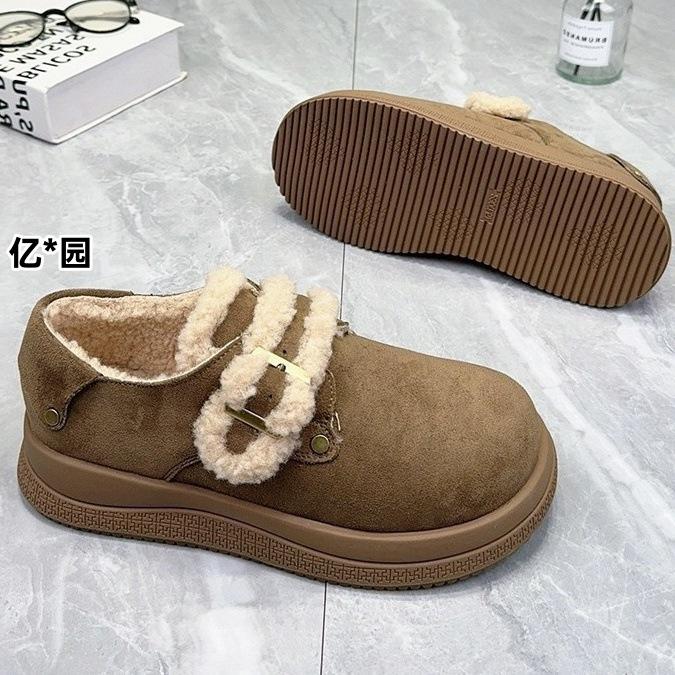 Thick-soled snow boots women's winter velvet 2025 new one-pedal retro Boken shoes lightweight fluffy cotton shoes