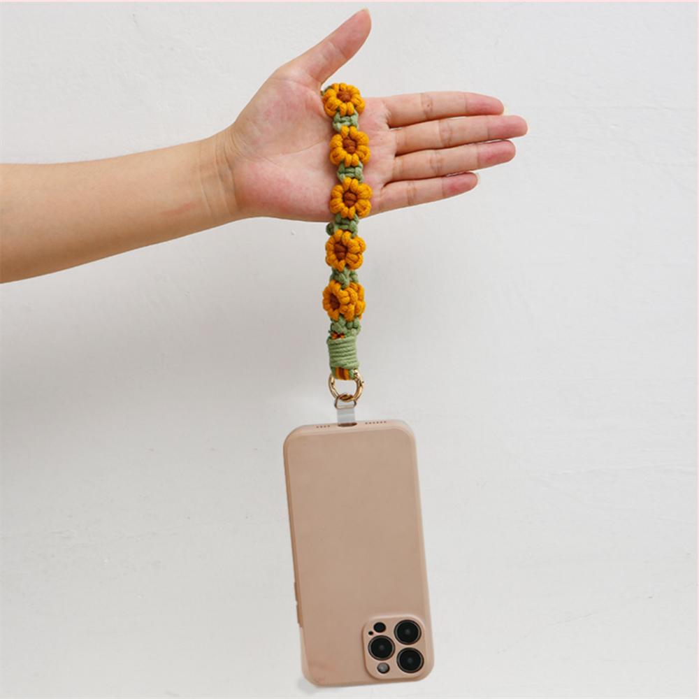 Bohemian Woven Daisy Mobile Phone Lanyard Hand-Woven Flower Keychain Handmade Beach Bag Pendant Creative Gift