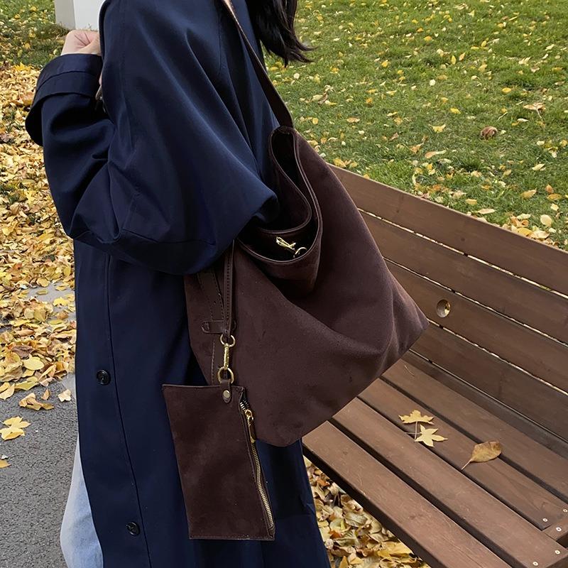 Premium Retro Bag Women's Autumn and Winter New Large-capacity Tote Bag Versatile Single Shoulder Messenger Bag