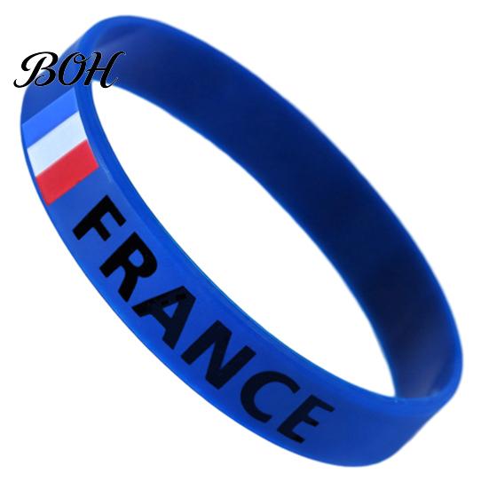 Kids And Adult Wristband Soccer Silicone Bracelet, National Flags Adjustable Wristbands with Breathable Band Snap Buckle for Sports Events,