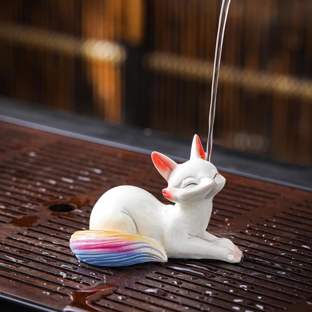 Color-Changing Little Fox Tea Pet: Cute Resin Craft Decoration for Tea Table