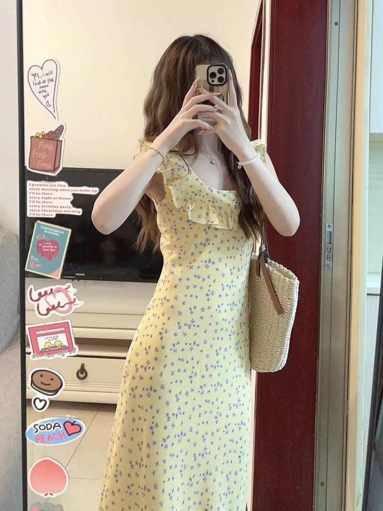 French retro floral medium and long dress women's clothing autumn new temperament holiday square collar ruffle A-shaped skirt