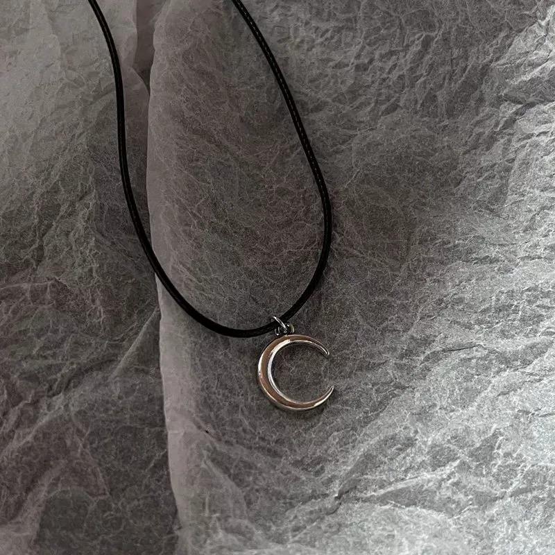 Y2K Star Moon Pendant Choker Celestial Necklace Leather Cord Chain Silver Tone Swirly Star Earrings 90s Retro Sweet Cool Jewelry