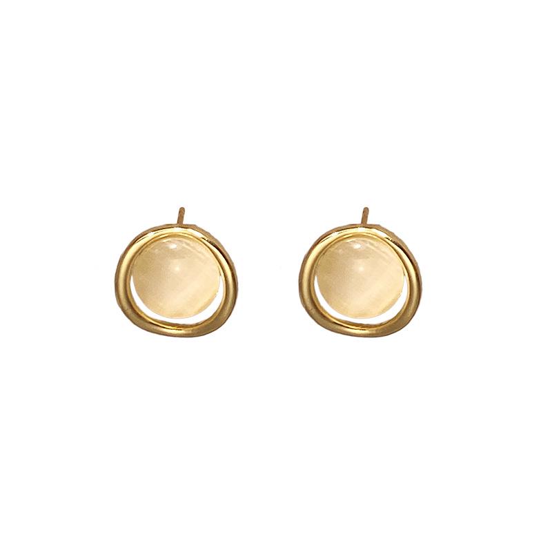 Korean Geometric Cat's Eye Square Stud Earrings for Women - Elegant French Retro Ear Cuffs for Non-Pierced Ears