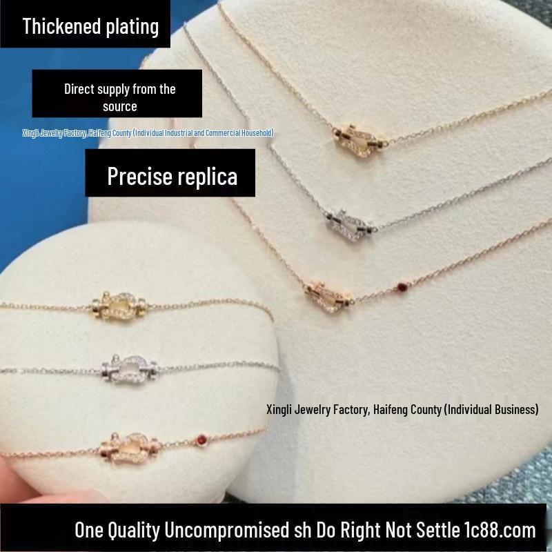 Fred Horseshoe Pendant Necklace In 18K Rose Gold, Full Diamond Clavicle Chain for Women