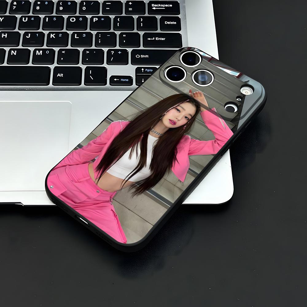 Singer J-Jang W-Won-young Phone Case For IPhone 17 Air 16 E Pro Max 15 14 13 Mini 12 Pro 11 Max Plus Black Soft Shell