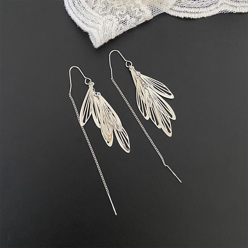 

Элегантные серебряные серьги-кисточки в форме крыльев феи — клипсы, прокол не требуется