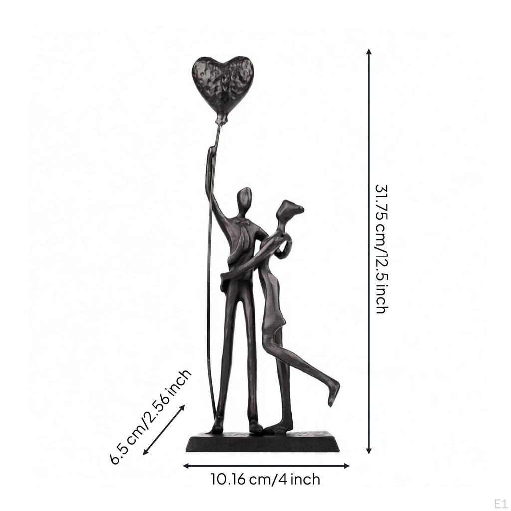 Umarmendes Paar Figur Gusseisen Herz Ballon Statue Rustikales Finish für Paare