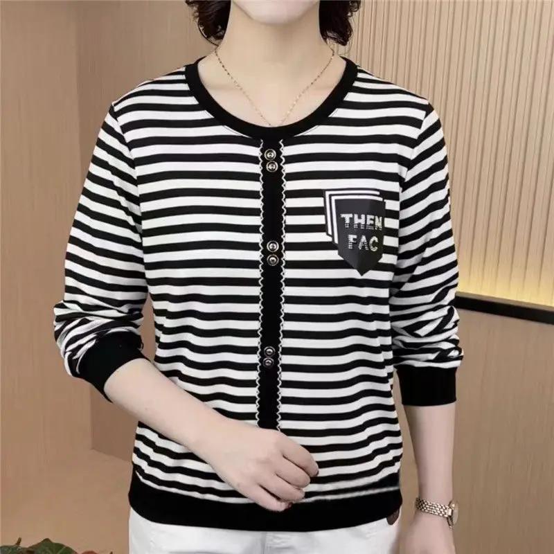 

New Thin Top Round Neck Large Size Loose Base Shirt for Women Striped T-shirt Long Sleeve Mid-length Autumn L белый
