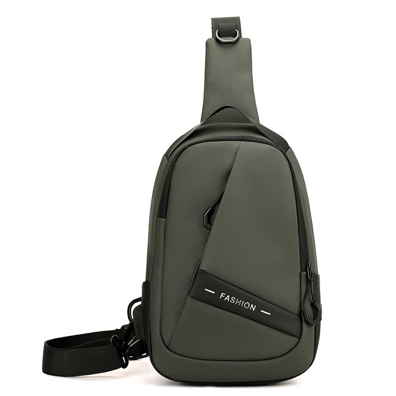 Erkek Hafif Su Geçirmez Göğüs Çantası - Çok Cepli Sportif USB Şarjlı Askılı Çanta (Dayanıklı ve Ellerinizi Serbest Bırakan Dış Mekan Aktiviteleri İçin)