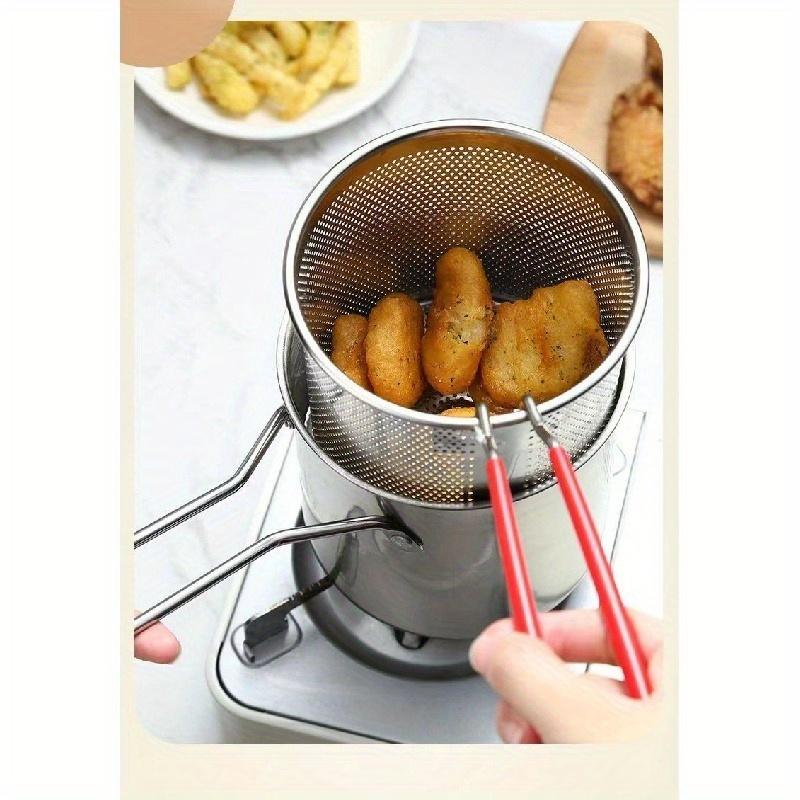 304 Stainless Steel Frying Pan, Suitable for Frying French Fries, Chicken, Etc., a Multifunctional and Fuel-efficient Small Pot.