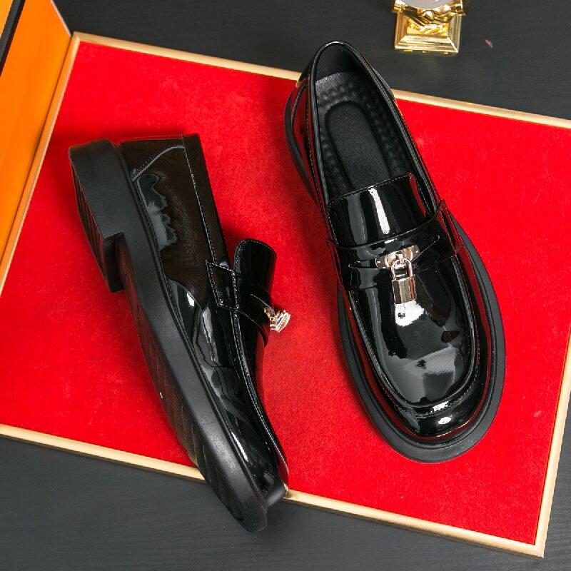 Business Men Loafers Comfortable Stylish Round Toe Small Leather Shoes Men Gentlemen's Office Social Shoes in Sizes 38-46