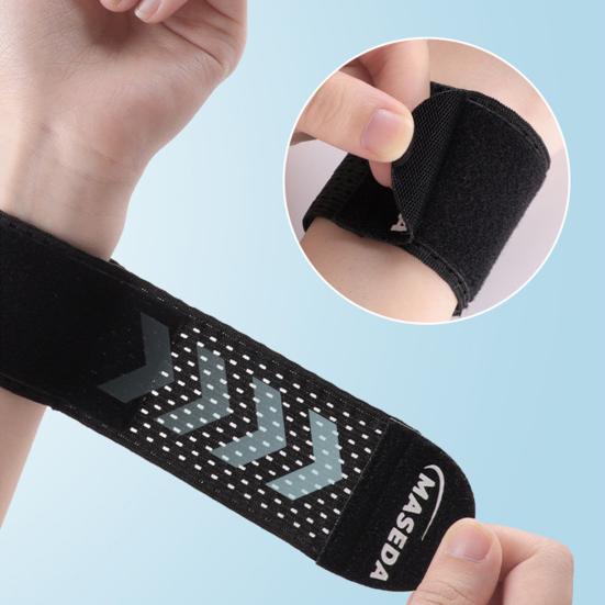 1Pc Wrist Wrap with Fastener Tape Adjustable Sweat-absorbing Weightlifting Powerlifting Hand Wrist Support