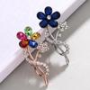 Broșă Florală de Lux cu Strasuri în Stil Coreean - Pin Elegant pentru Guler de Damă