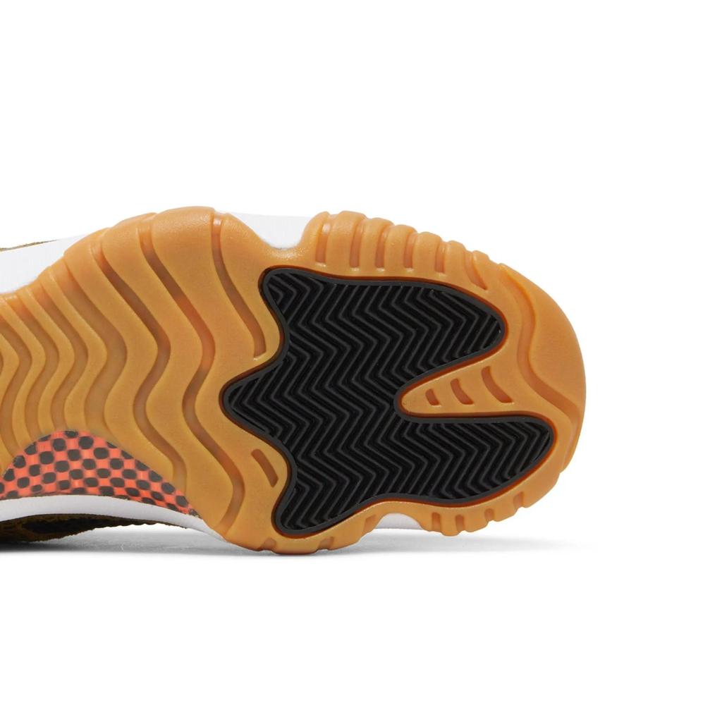 Air Jordan 11 IE Low 'Croc' (Unisex) Black / Metallic Green-Gum Yellow-Infrared 23 Vintage Basketball Shoes 306008 013