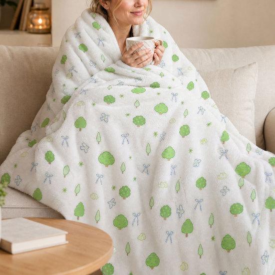 Four Leaf Clover Blanket, Multi-Purpose Air Conditioner Blanket, Soft Double-Sided Flannel Throw Blanket for Sofa Bed Dorm Office