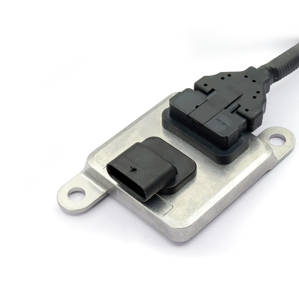 24V Nitrogen Oxide NOx Sensor 5801881001 5WK96791A For IVECO DAILY 2014-2018