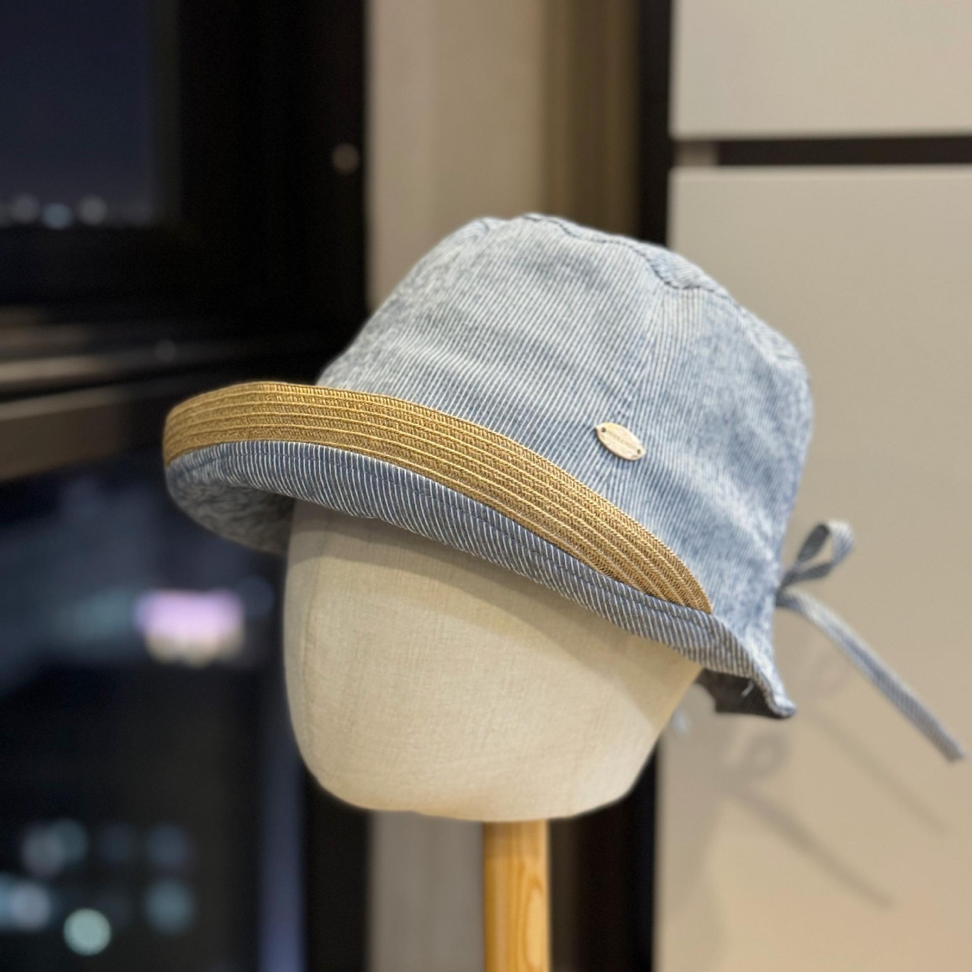 

New spring and summer style foldable fisherman hat, fashionable and versatile, sun-blocking and sun-protective, makes the face look smaller, casual Adult54-60Adjustable світло-синій колір