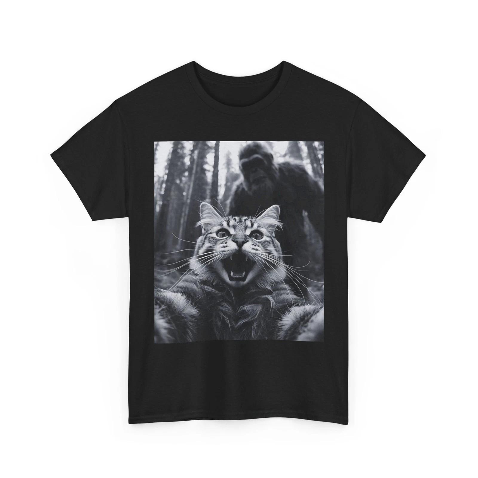 

Cat Selfie with Bigfoot Shirt, Cat Sasquatch Hilarious Scared Meme Shirt XL