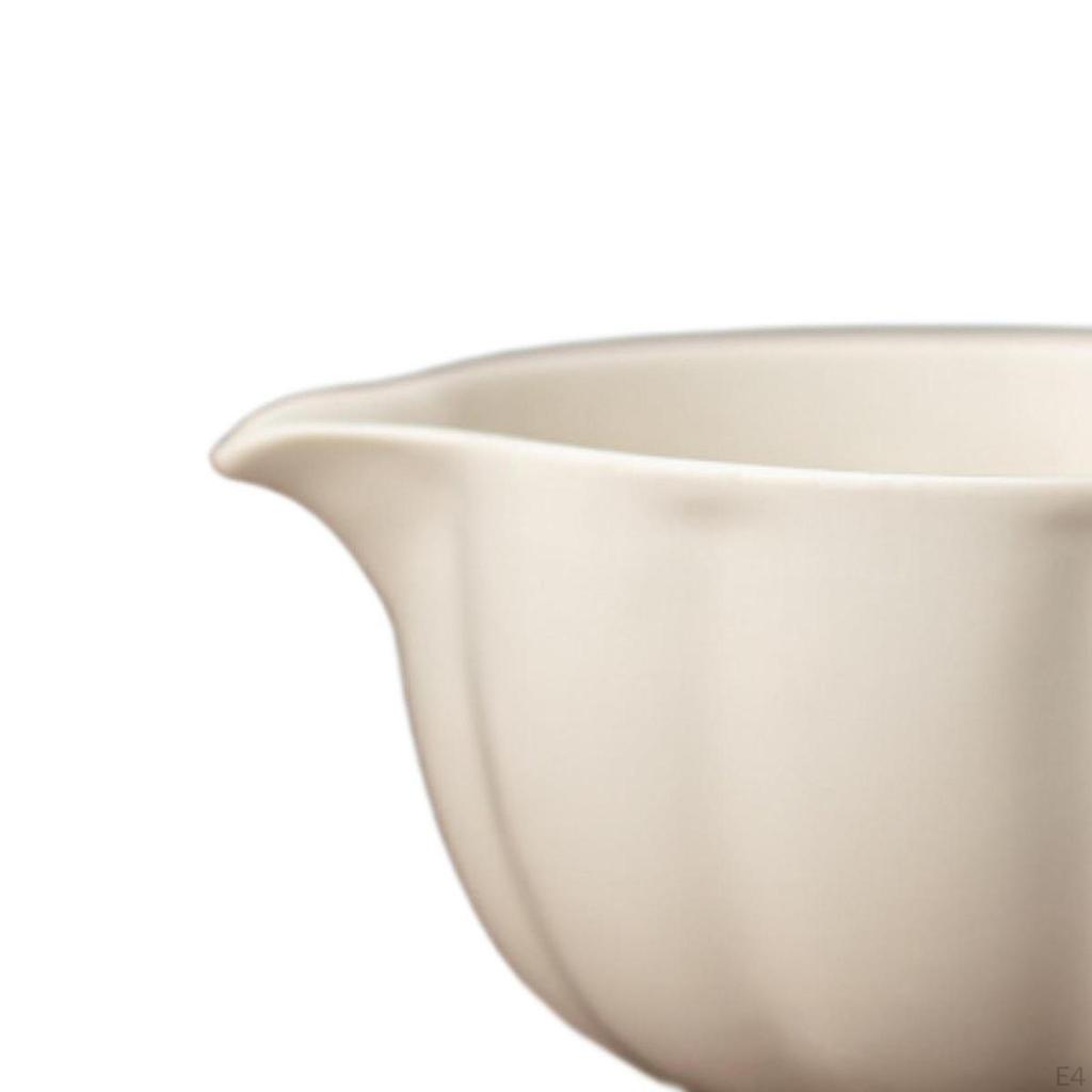 Chawan Ceramic pentru Prepararea Matcha cu Caracteristică de Cioc