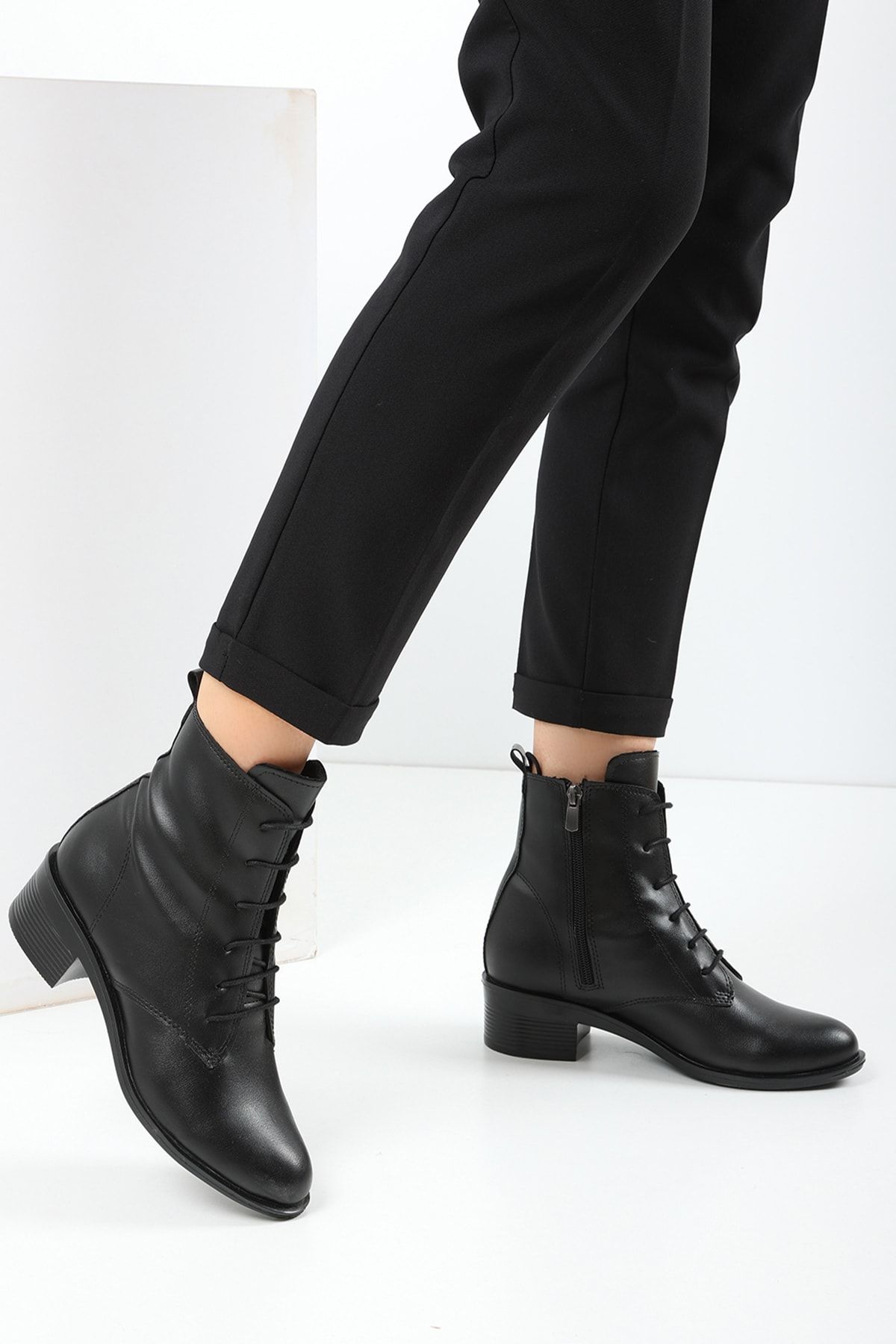 

Women Modern Stylish Fashion Black Casual Round Toe Women s Boots 38