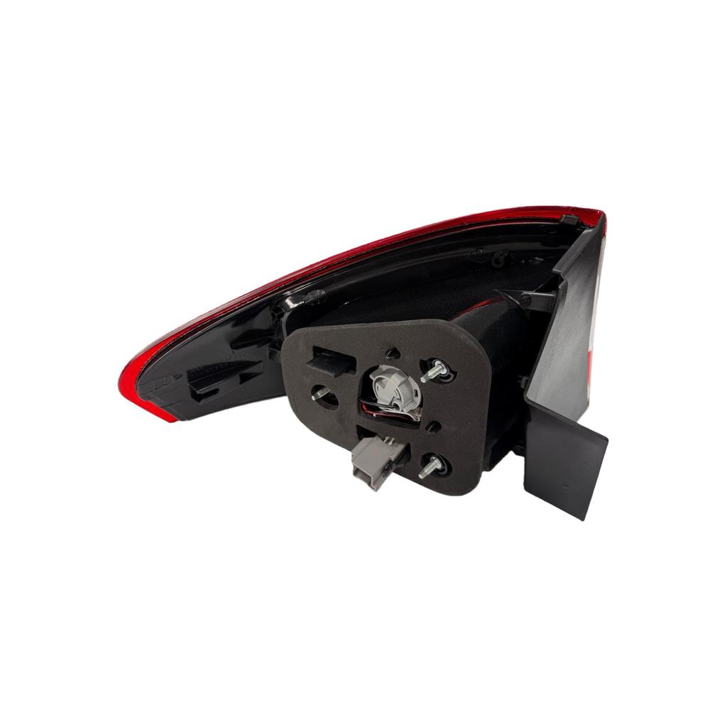Compatible Rear Brake Tail Light for Ford Mondeo 2011-2013 (BS71-13404-C R)