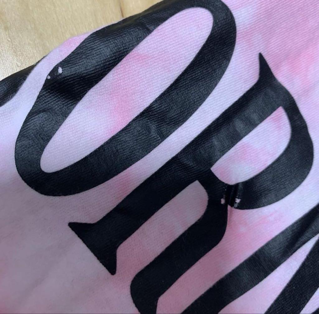 [USED] BLACKPINK BORN PINK T-shirt Towel