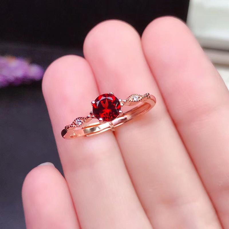 2026 Thai Silver Pigeon Blood Red Garnet Ring for Women, Fashionable Minimalist Light Luxury Ring, Korean Trend