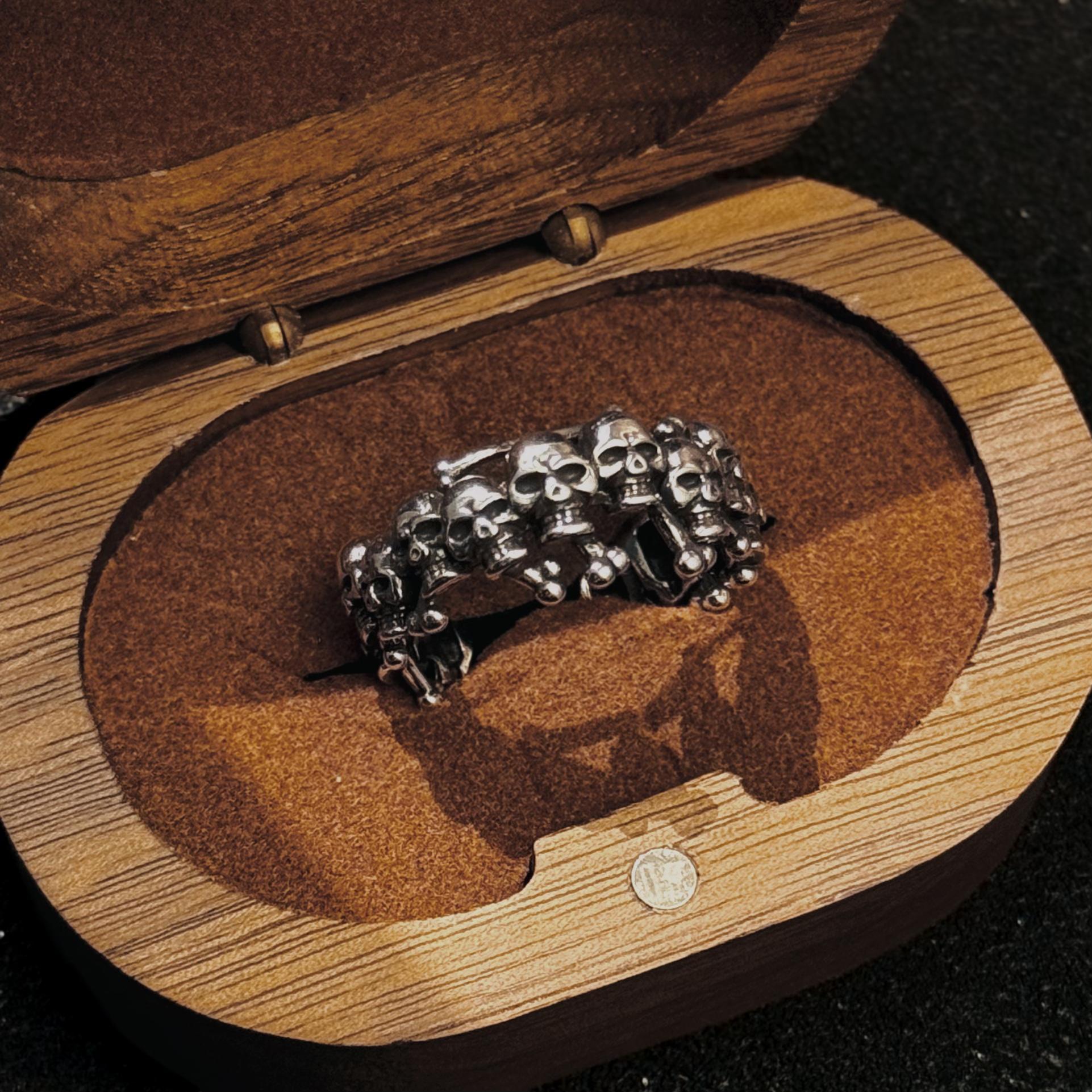 

Retro “Ossuary” Skulls Adjustable Open Ring For Men Women Silver-plated Copper Punk Gothic Edgy Accessories Cool Gift 7-11