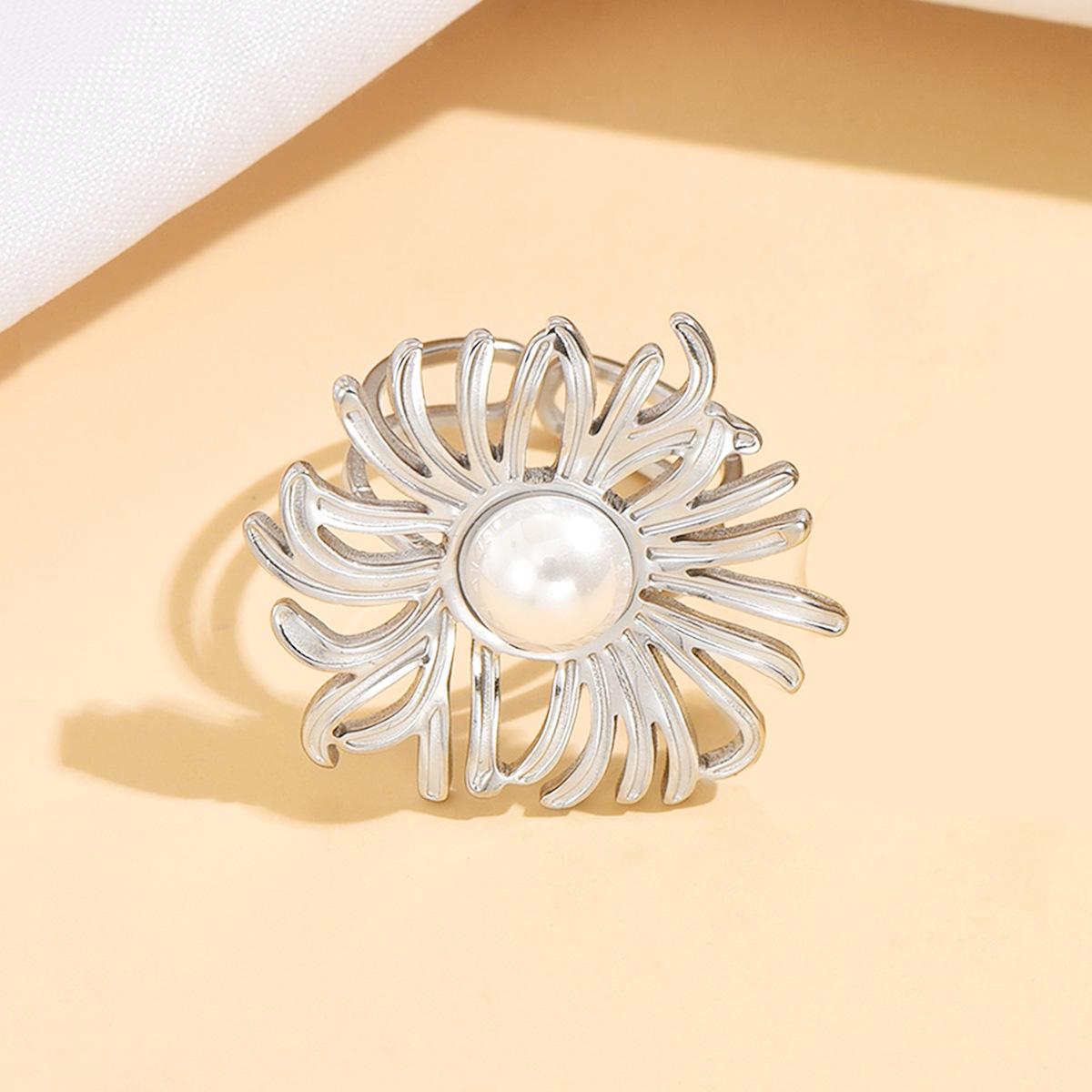 Retro Chic Stainless Steel Daisy & Pearl Open Ring