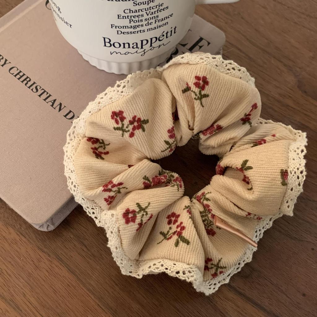 Pastoral French Retro Floral Lace Scrunchie: High-End Hair Tie Accessory for Women 2023.