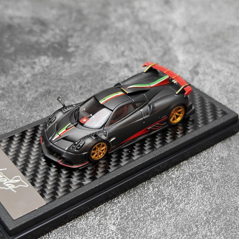 PGN Imola Supercar LCD CLD diecast model 1:64 Static decorative item collection  car model