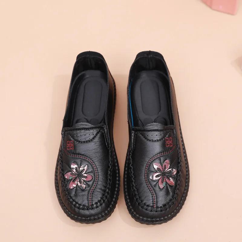 XIHAHA New Vintage Woman Floral Splicing Colored Stitching Hook Loop Flat Shoes Spring Casual Women Flat Shoes Sneakers With