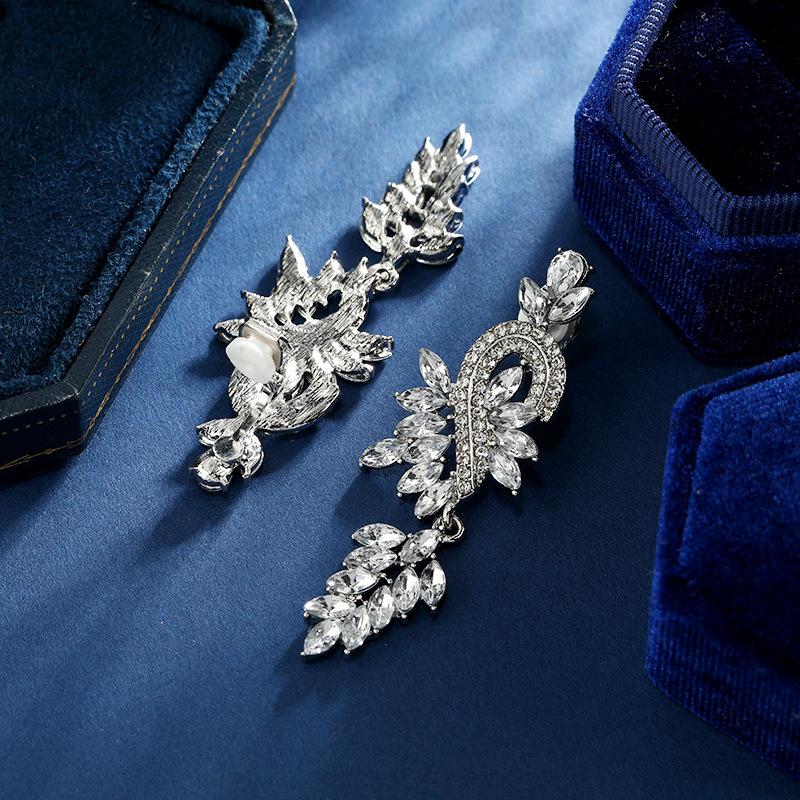 Retro Palace Ear Clips Big Luxury Rhinestone Bridal Earrings Elegant Sparkling Crystal Hanging Drop Party Wedding Jewelry Gift