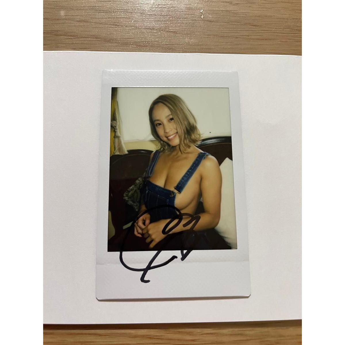 Used Minori Inudo DVD purchase bonus autographed check