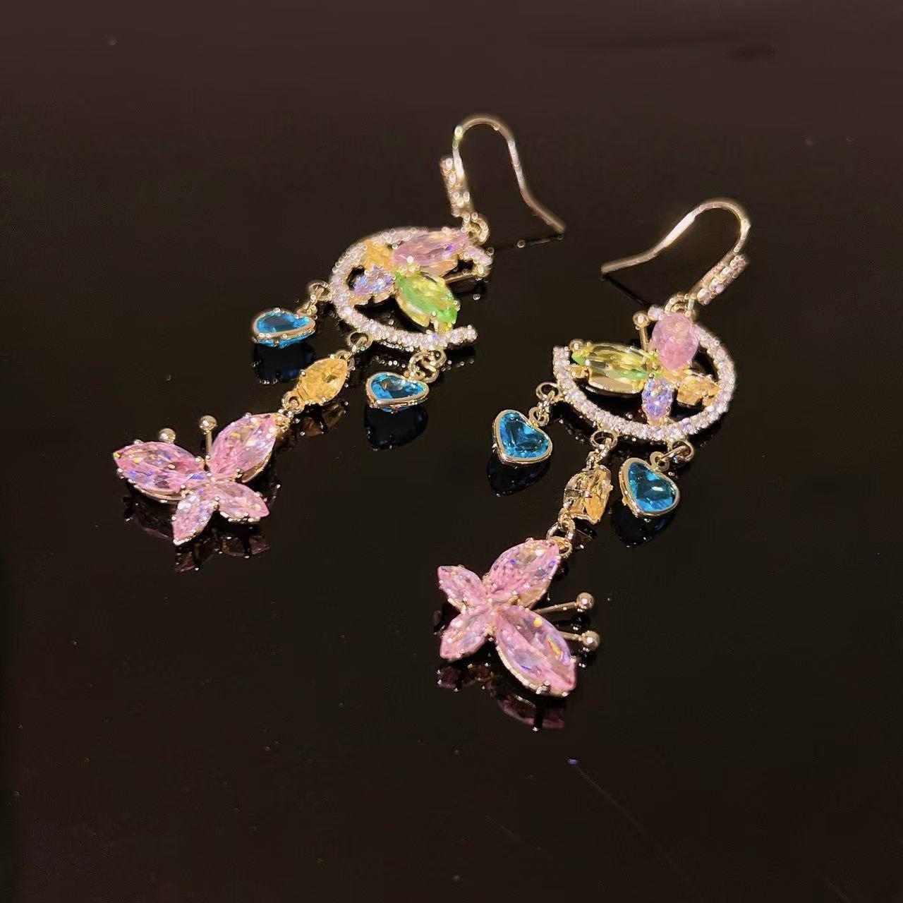 

Zircon butterfly love fringed earrings exquisite temperament sweet ear hook versatile fashion high sense earrings women