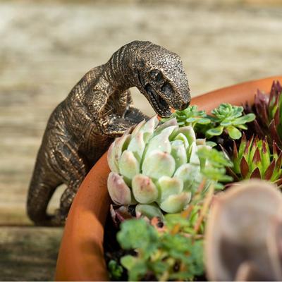 Resin Tortoise Ornament Flowerpot Climber Retro Style Plant Pot Edge Dinosaur Figurine for Planters Vases Fences Shelves Indoor Outdoor Decor