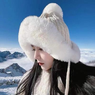 Snow Mountain Hat Women's Winter Ear Protection and Warm White Wool Hat Wool Ball Knit Lei Feng Hat Wear
