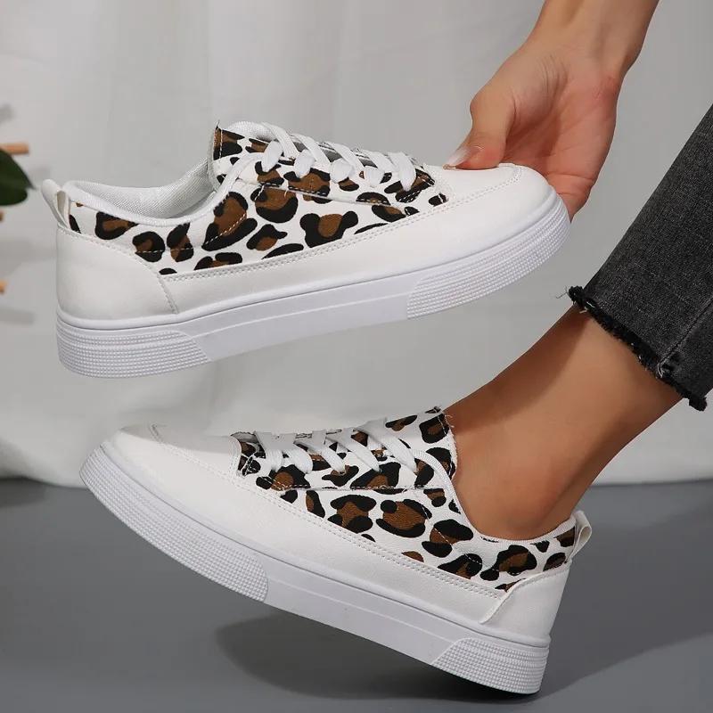 fashion Women's Shoes 2024 New Lace Up Women's Vulcanize Shoes Autumn Round Toe Leopard Print Mixed Colors Flat Casual Comfortable Shoes