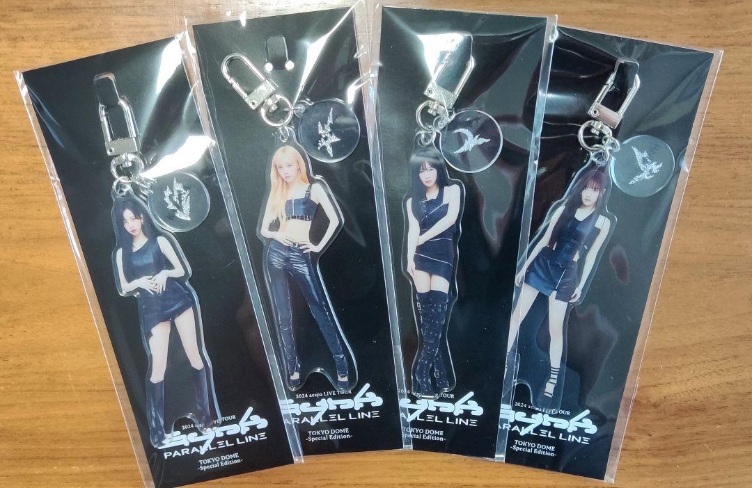 

[Б/У] акриловый брелок aespa 2024 лимитированная серия для Tokyo Dome полный набор