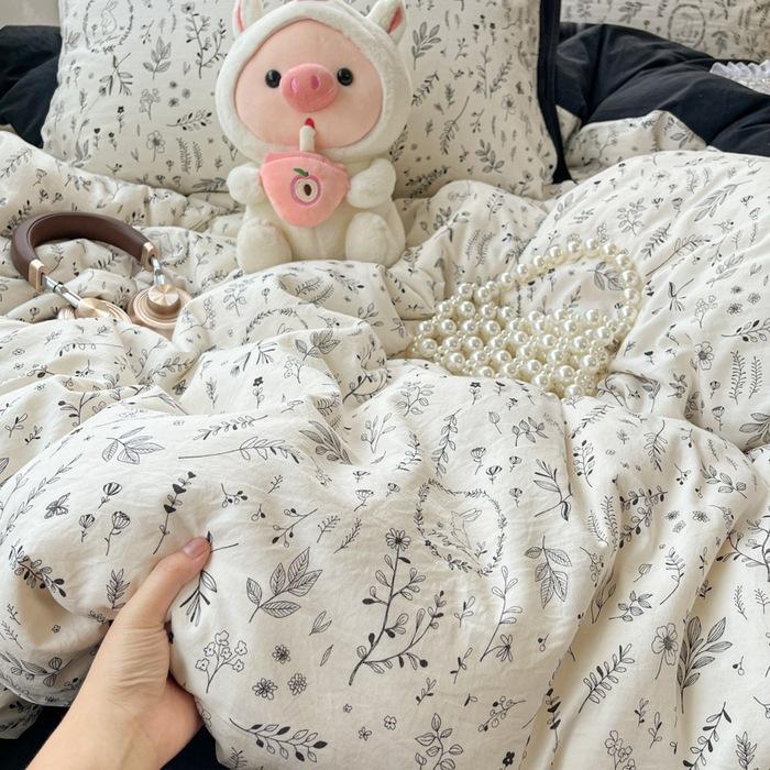 Class A soft waxy washed cotton four-piece bedding cute small fresh quilt cover bed sheet student dormitory bed hat model