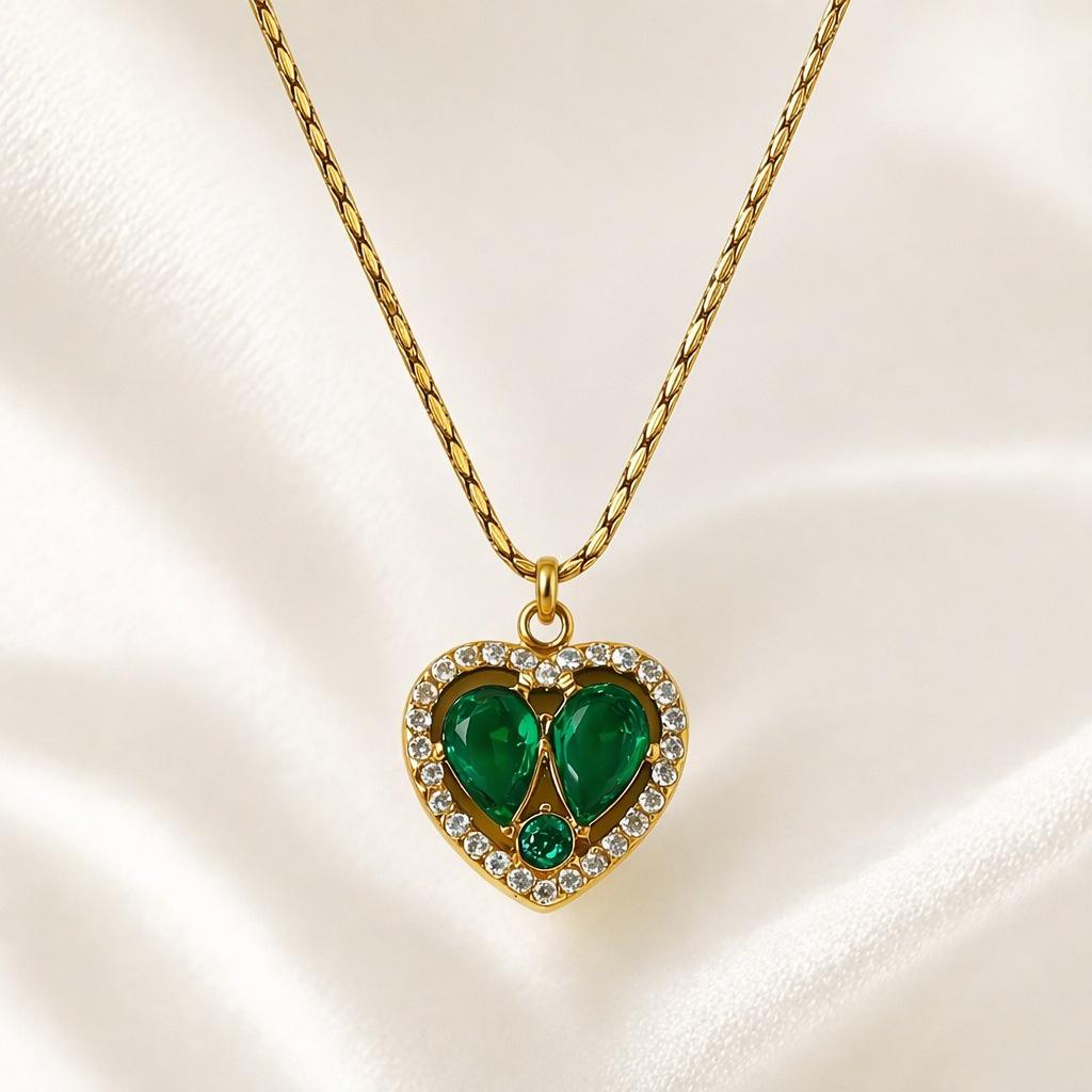Elegant Women's Stainless Steel Zirconia Heart Necklace