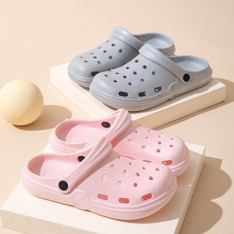 Fashion Women's Closed-Toe Platform EVA Slides Trendy Summer Beach Sandals with Cute Cartoon Breathable Anti-Slip Pool Shoes