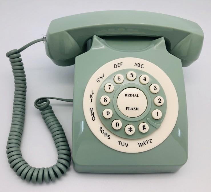 Retro Corded Telephone with Ringtone Old Style Desk Phone for Home Green