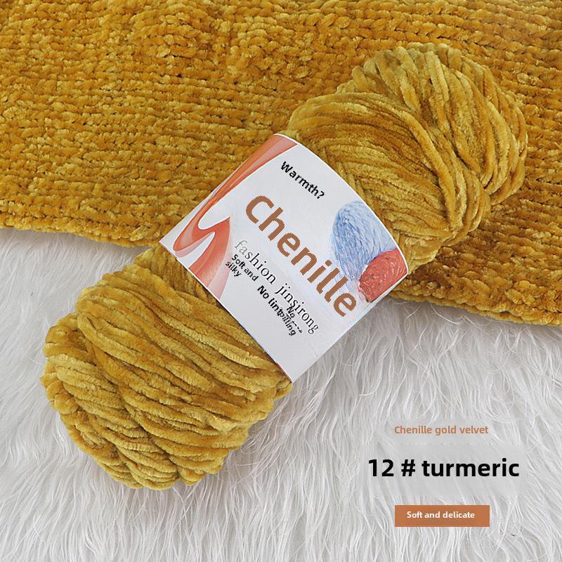 

Вязаный шарф, шапка, тапочки крючком из золотистого бархата синели, набор для самостоятельной работы из кукольной шерсти