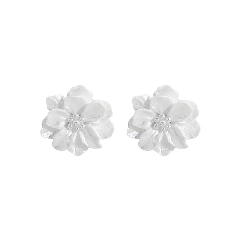 Big White Camellia Flower Imitation Pearl Stud Earring for Women Elegant Korean Sweet Resin Ear Wedding Party Jewelry