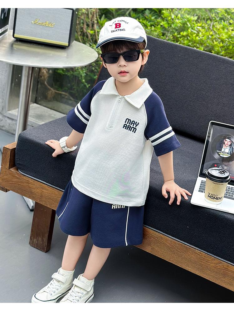 New handsome polo shirt short sleeved two-piece set for boys' summer sports suit, stylish boys' summer suit