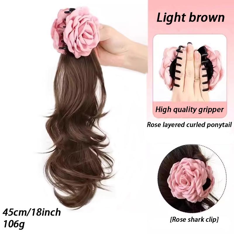 Paruka s culíkem a růžovým úchopem ve tvaru růže a stočenou stranou. Culík je přirozeně roztomilý a neviditelný cop.