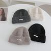 Japanese Simple Letter Pattern Labeling Knitted Hat for Women In Autumn and Winter New Warm and Thickened Cold Hat Showing A Small Face